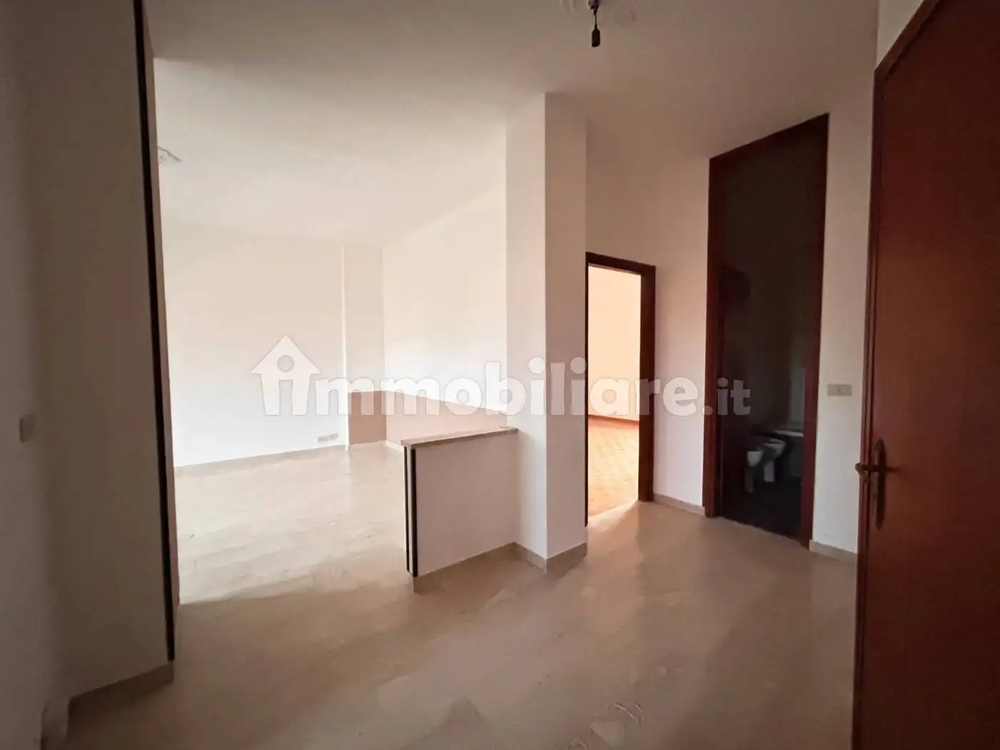 Trilocale corso Cesare Battisti 40, Centro, Carignano - foto 2