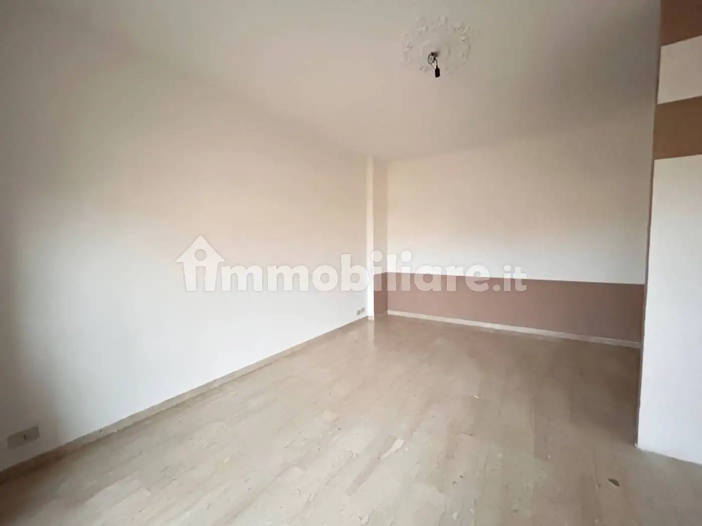 Trilocale corso Cesare Battisti 40, Centro, Carignano - foto 5