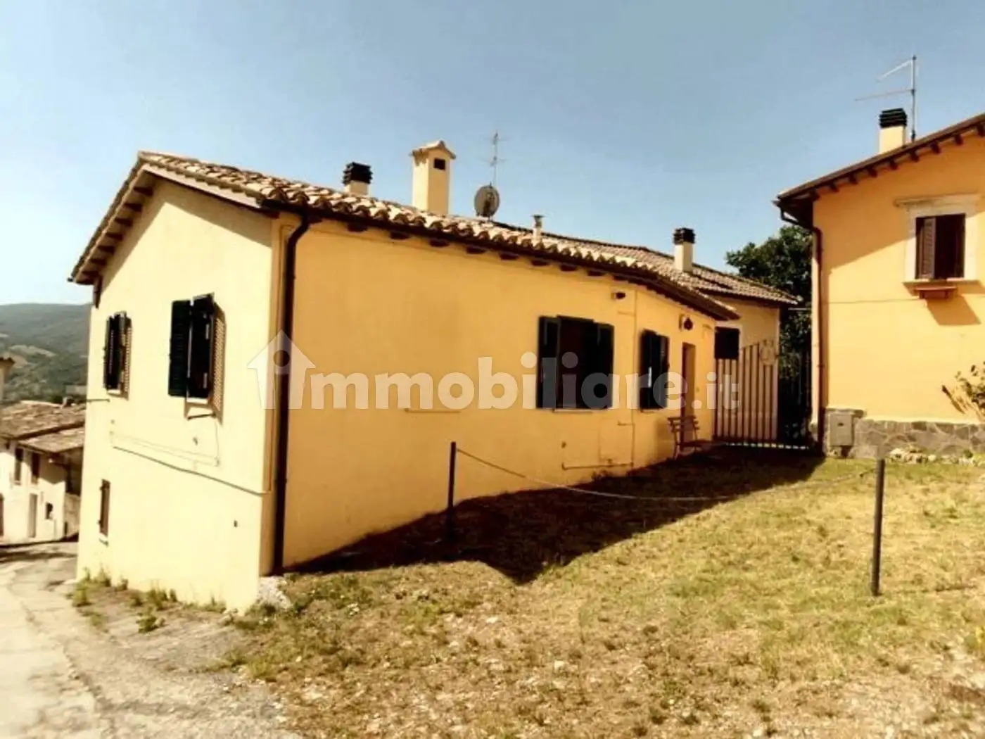 Villa in vendita a Preci