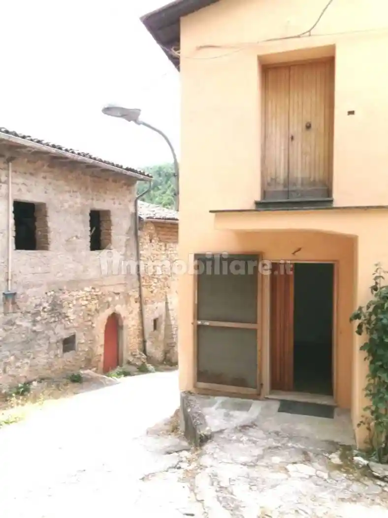 Appartamento in vendita a Cascia