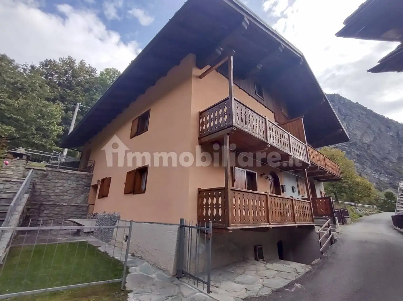 Casa indipendente in vendita a Ollomont