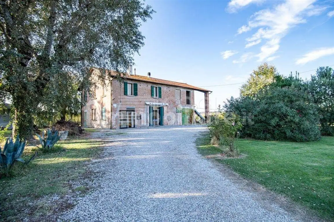 Casa indipendente in vendita a Imola
