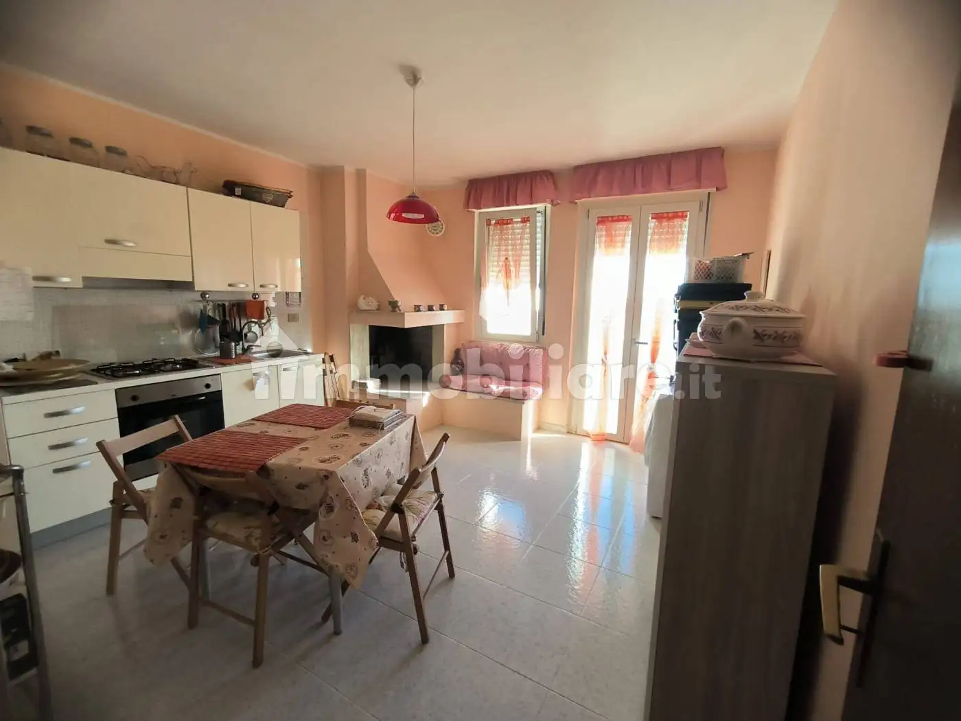 Trilocale via Alessandro Volta 18, Collepasso - foto 4