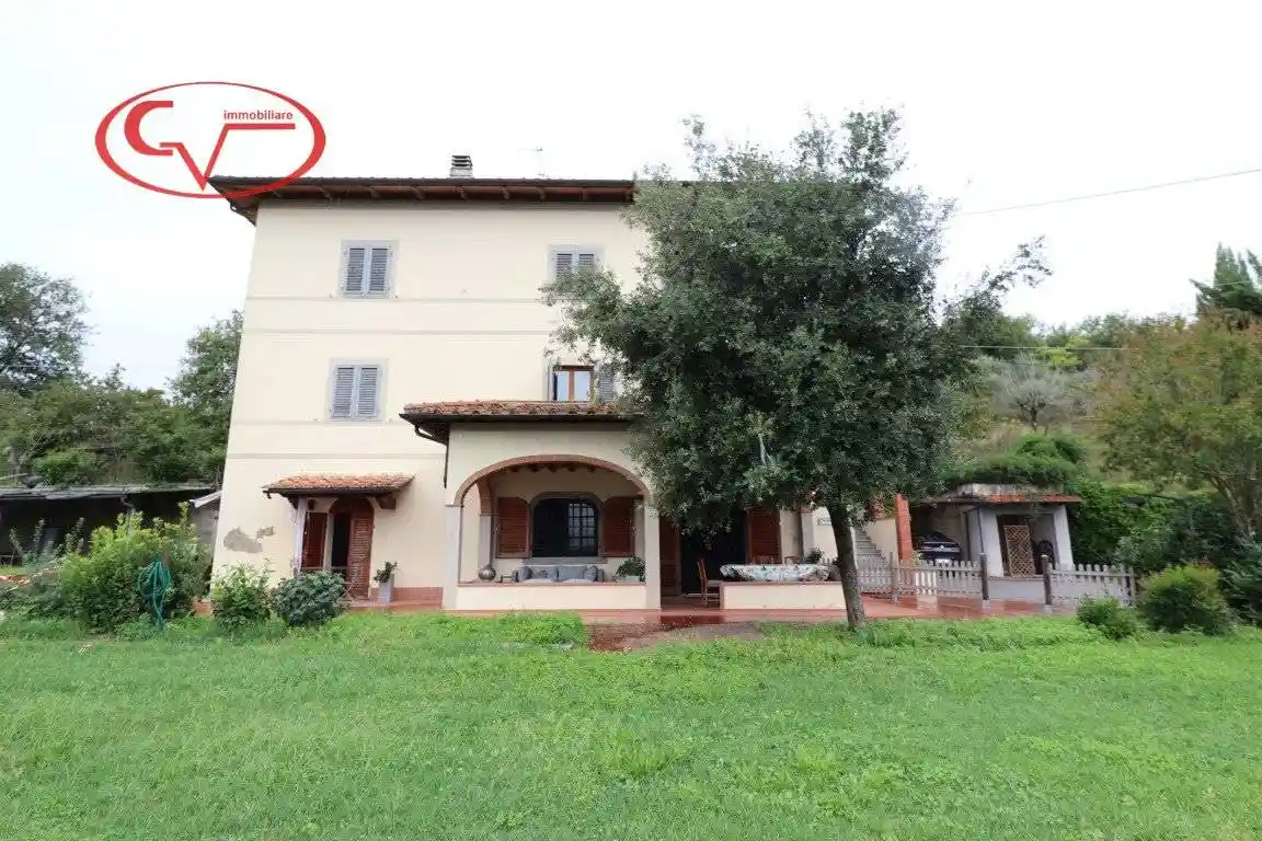 Villa in vendita a Montevarchi