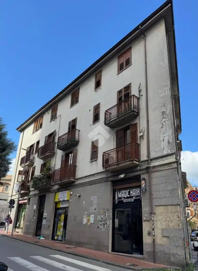 Loft via Circumvallazione 7, A. Annarumma, A. Gasperi, F. Tedesco, Avellino - foto 2