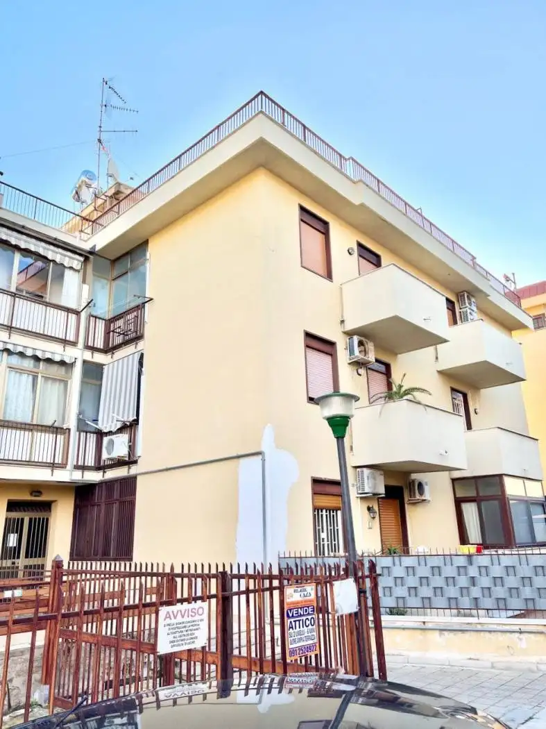 Appartamento in vendita a Palermo
