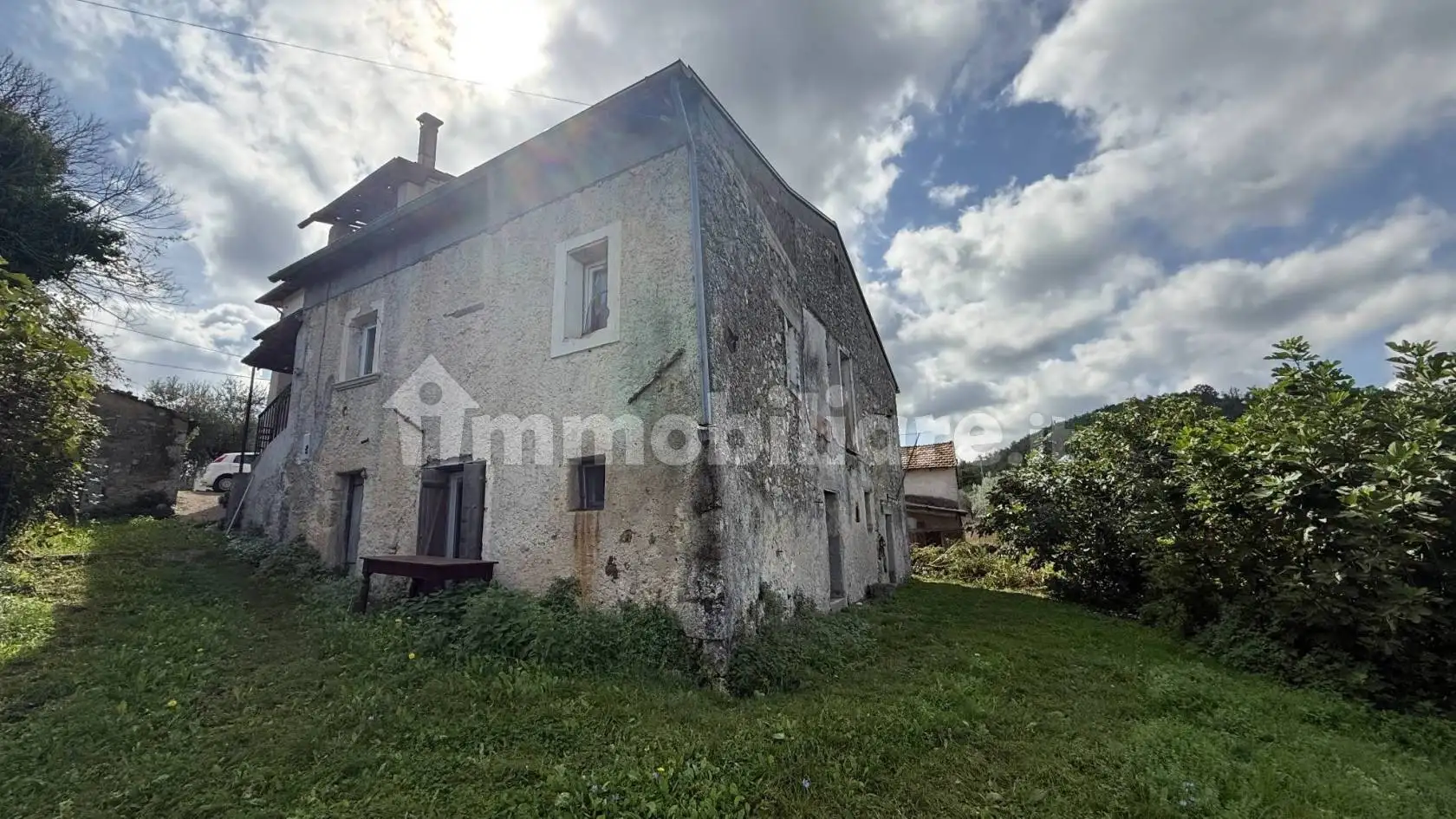 Villa in vendita a Fontechiari