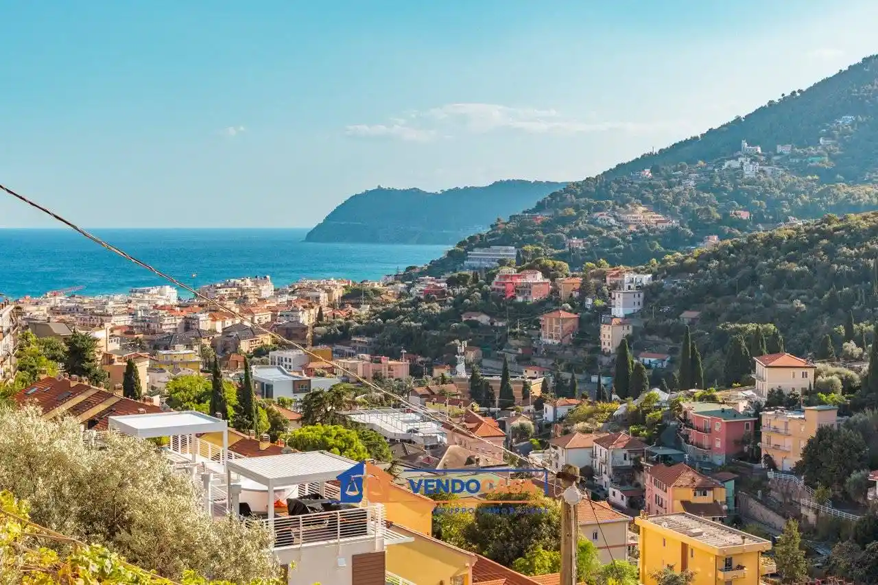 Appartamento in vendita a Alassio