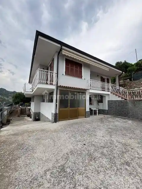 Villa in vendita a San Biagio della Cima