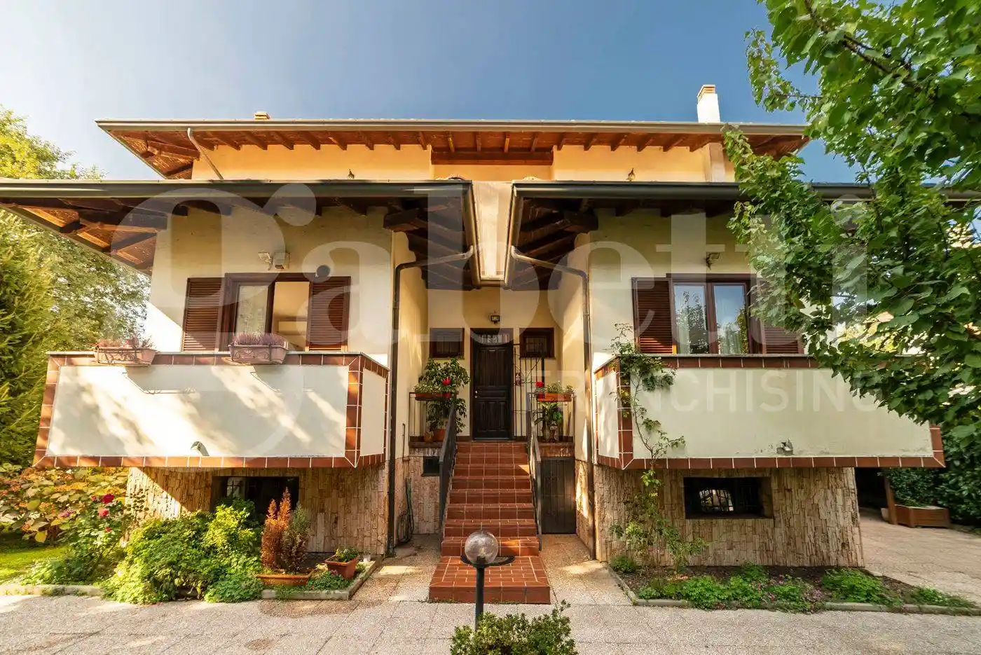 Villa in vendita a Trezzano sul Naviglio