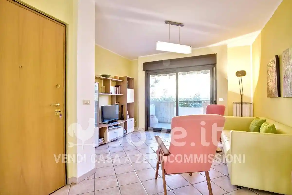 Trilocale via Carlo Alberto dalla Chiesa 50, Santa Filomena, Pescara - foto 2