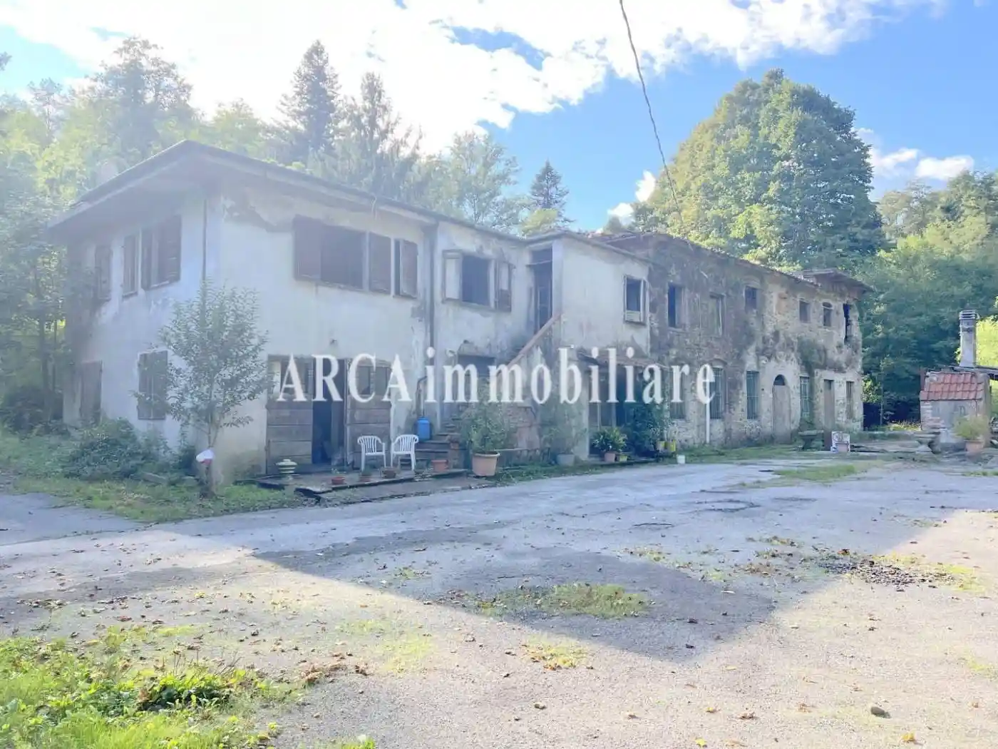Palazzo - Edificio in vendita a Camaiore