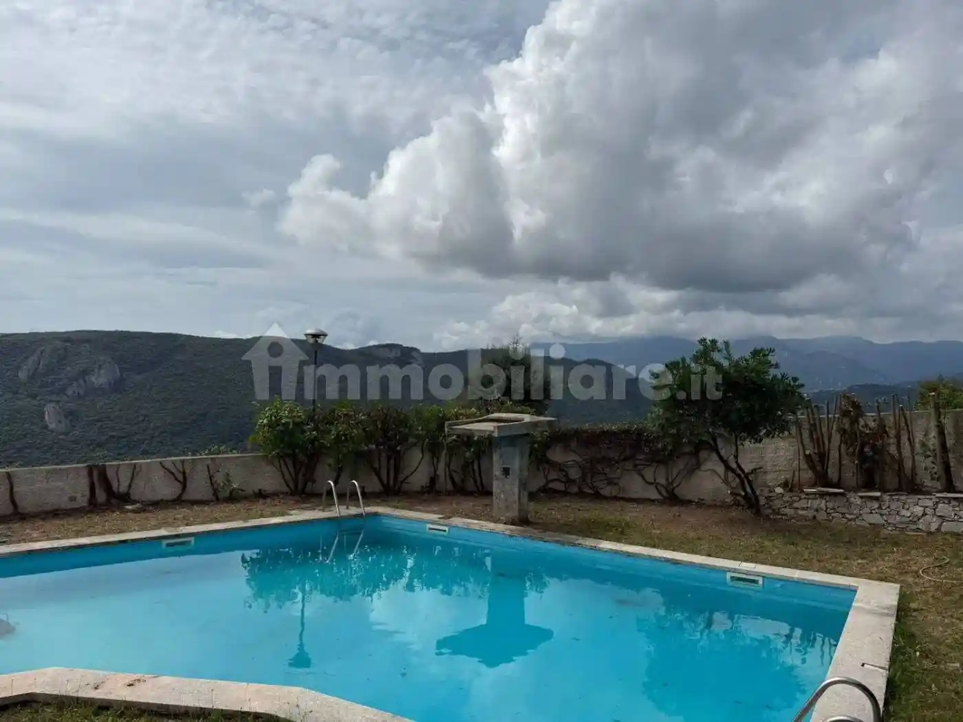 Villa in vendita a Finale Ligure