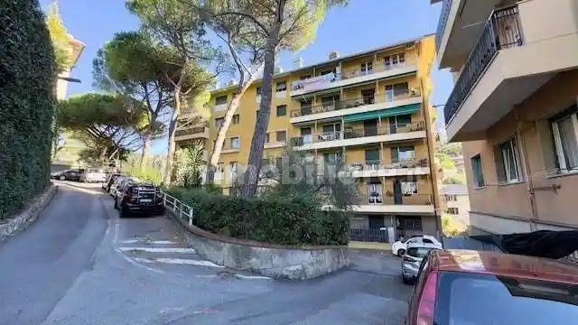 Appartamento in vendita a Genova
