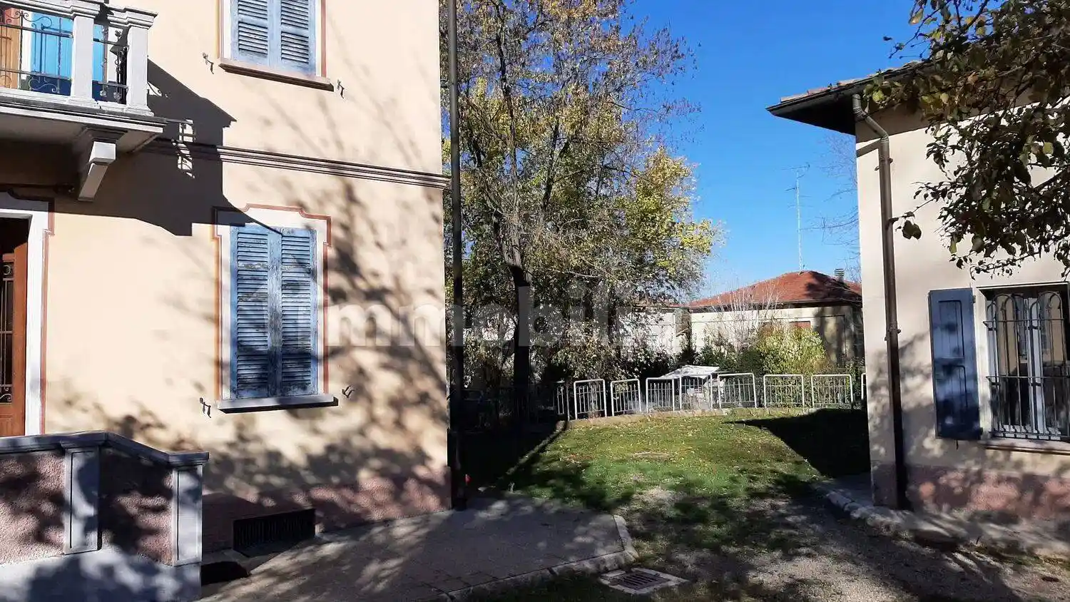 Villa in vendita a Cavriago