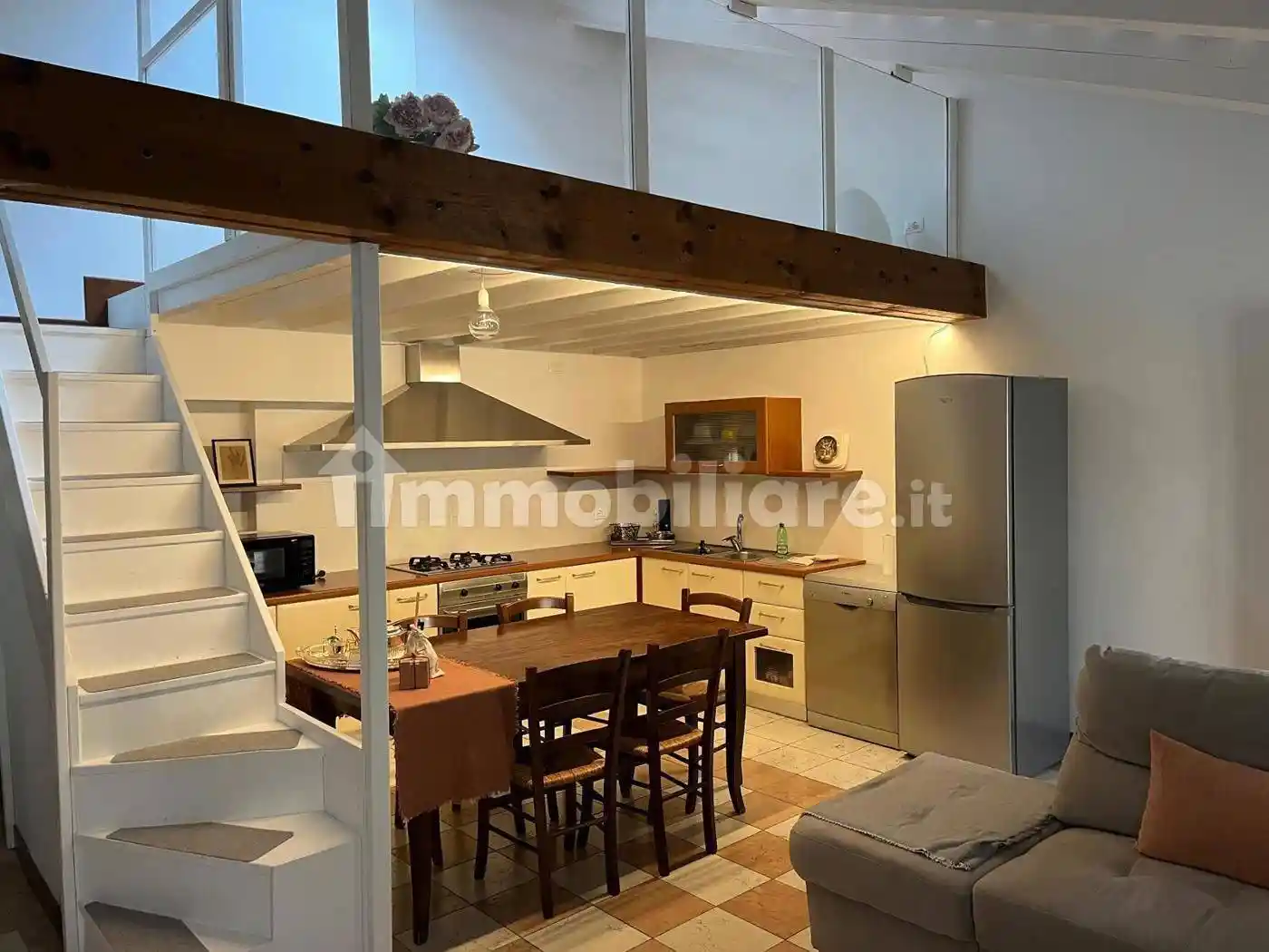 Trilocale secondo piano, Centro, Bassano del Grappa - foto 3