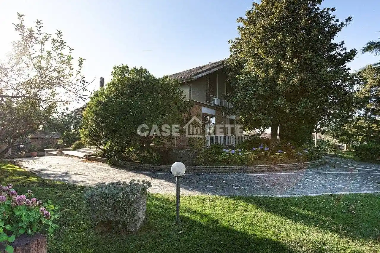 Villa in vendita a Bomarzo