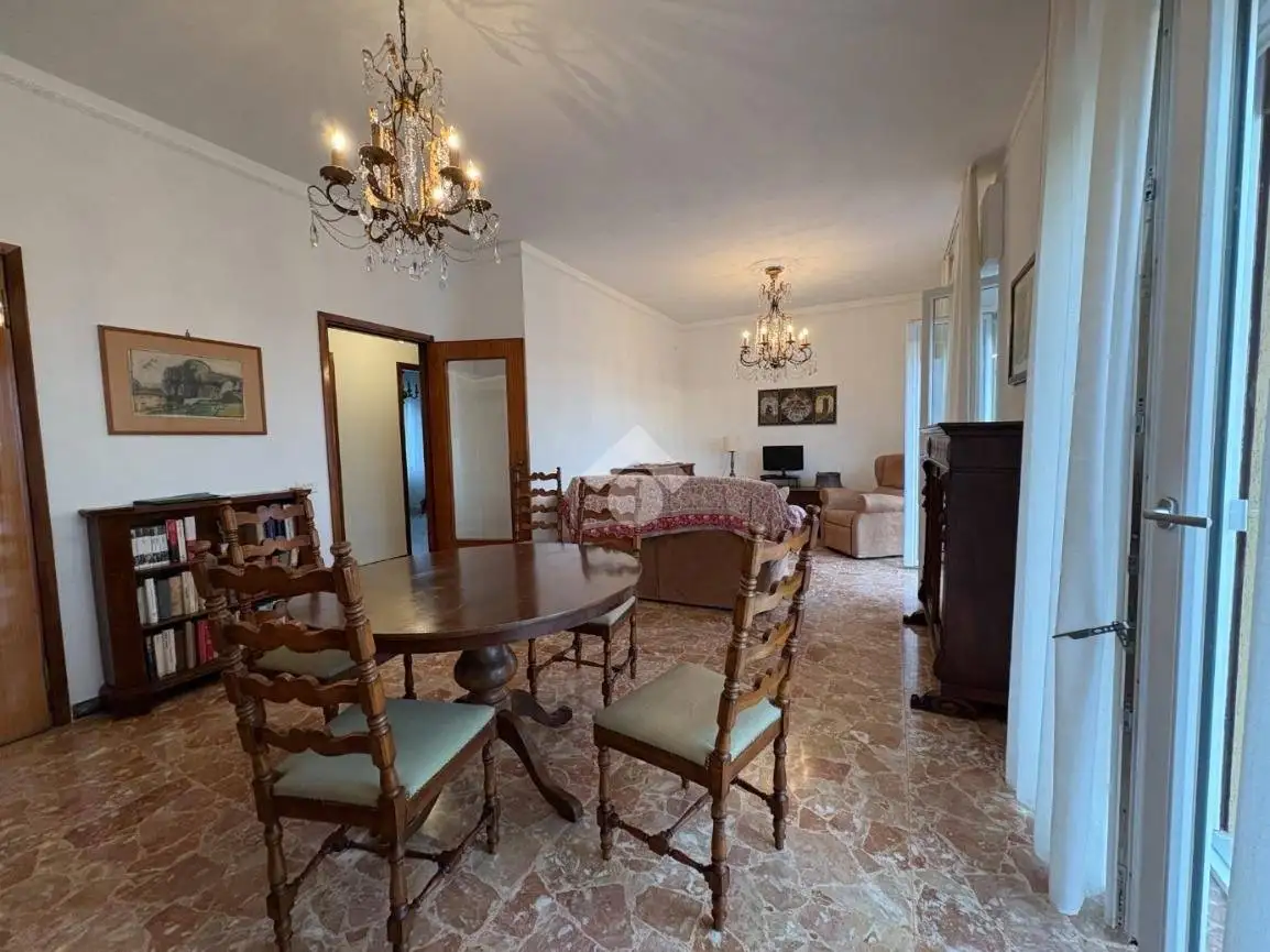 Appartamento in affitto a Massa