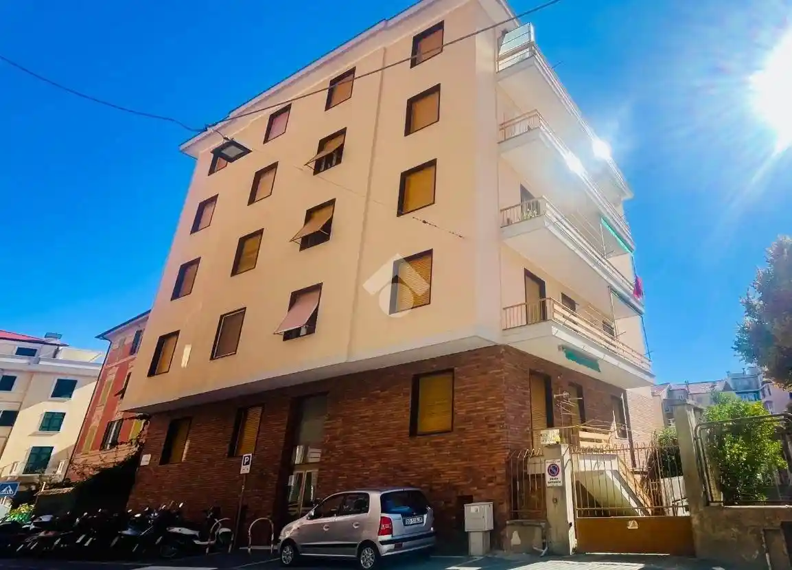 Appartamento in vendita a Albisola Superiore