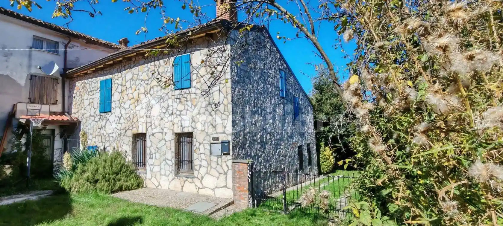 Rustico - Casale in vendita a Ziano Piacentino