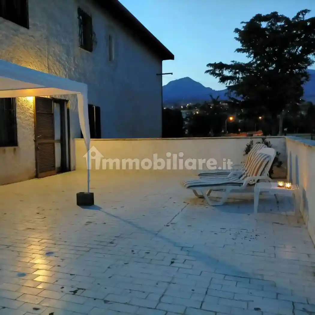 Villa unifamiliare via Tiburtina No Number, Cerchio - foto 4