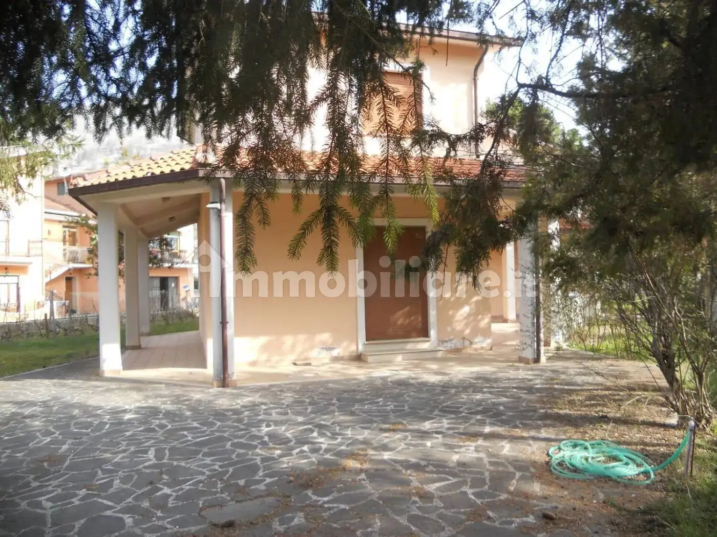 Villa in vendita a Scurcola Marsicana