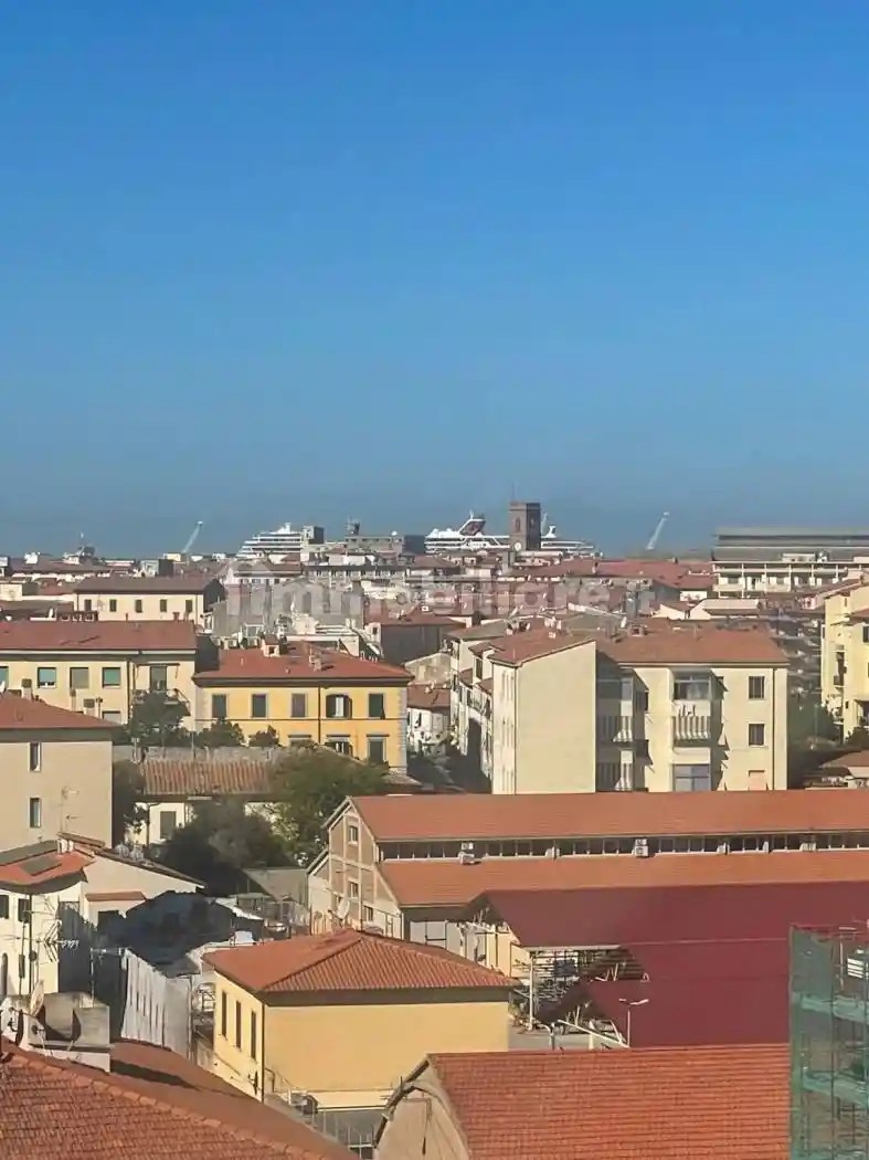 Appartamento in vendita a Livorno