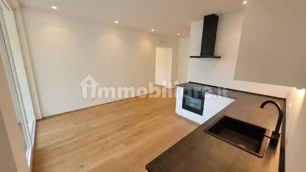 Quadrilocale ottimo stato, secondo piano, Centro, Bolzano - foto 2