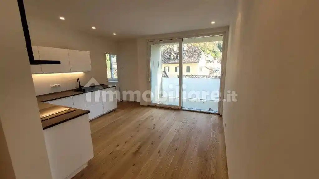 Quadrilocale ottimo stato, secondo piano, Centro, Bolzano - foto 3