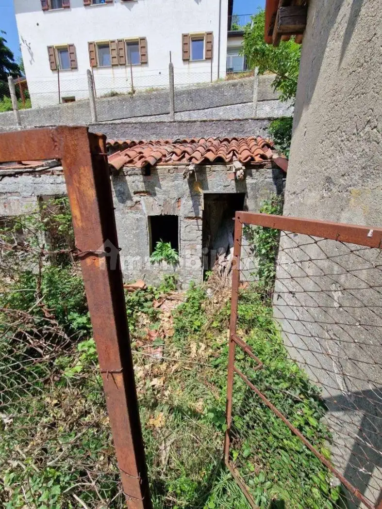 Appartamento in vendita a Ventasso