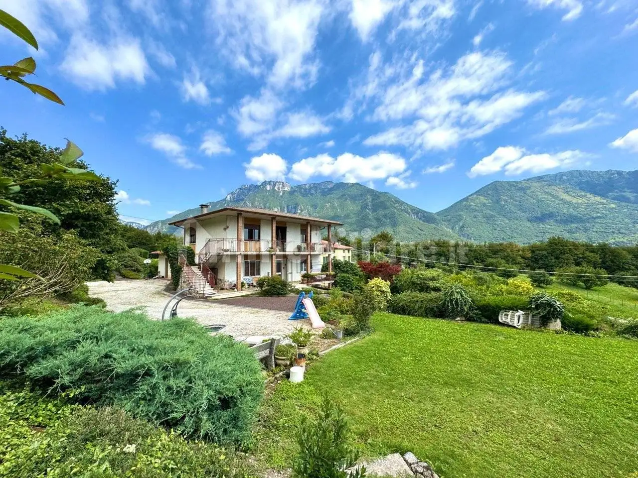 Villa plurifamiliare via Prosdocimi, 7, Arsiero - foto 2