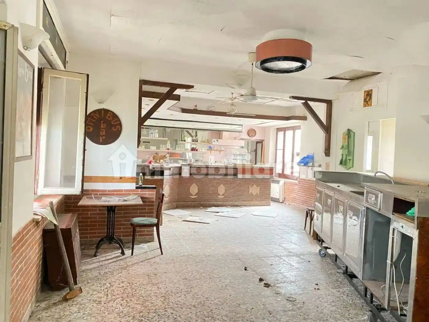 Palazzo - Edificio in vendita a Zeme