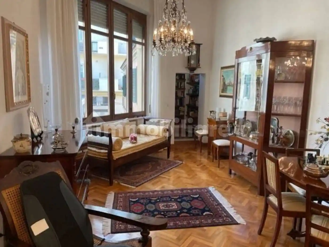 Appartamento in vendita a Falconara Marittima