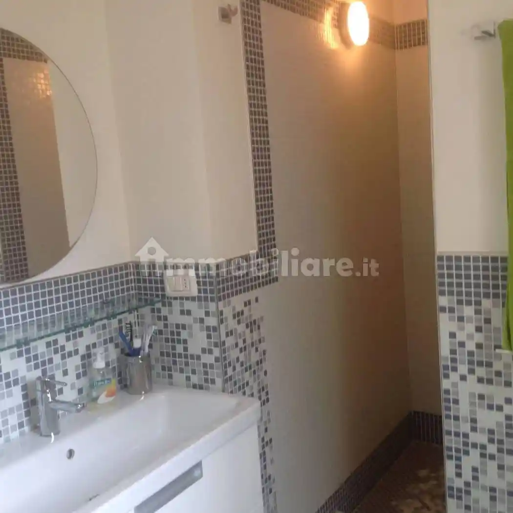 Trilocale Urb. centro Neighbourhood: San Pietro, Corsi, Ancona - foto 4