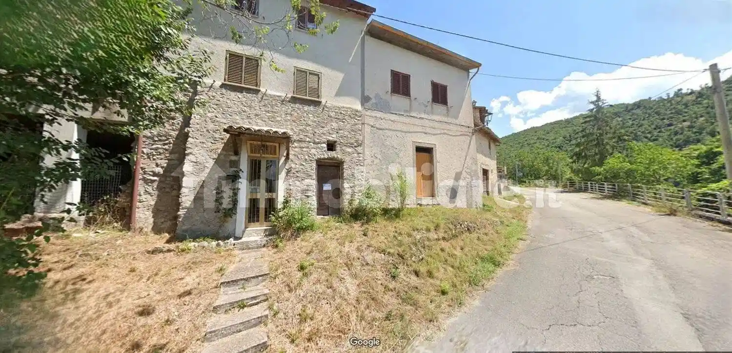 Villa in vendita a Leonessa