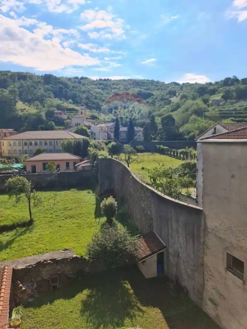 Quadrilocale piazza Vittorio Emanuele 3, Centro, Varese Ligure - foto 3