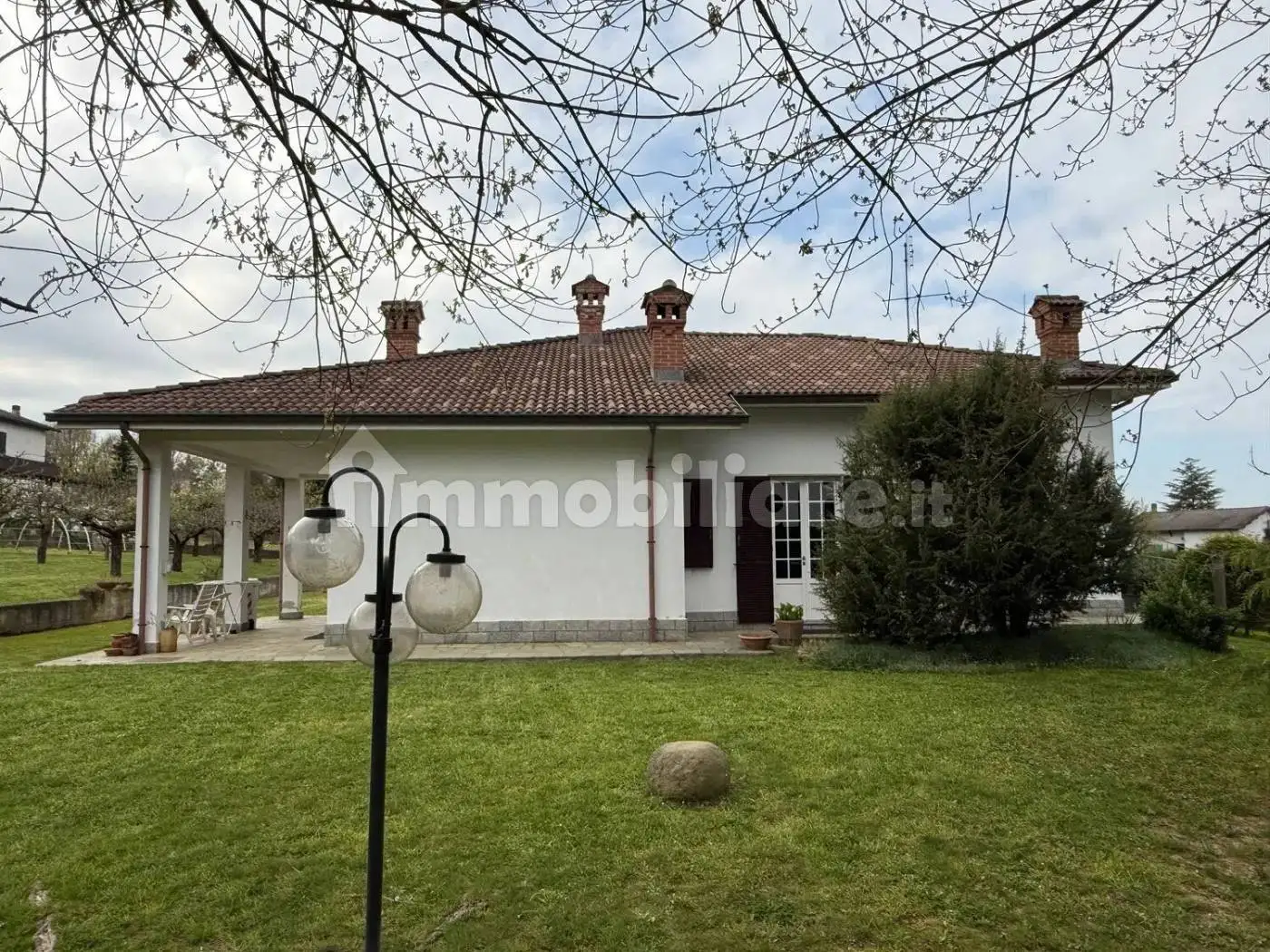 Villa in vendita a Rocca Grimalda