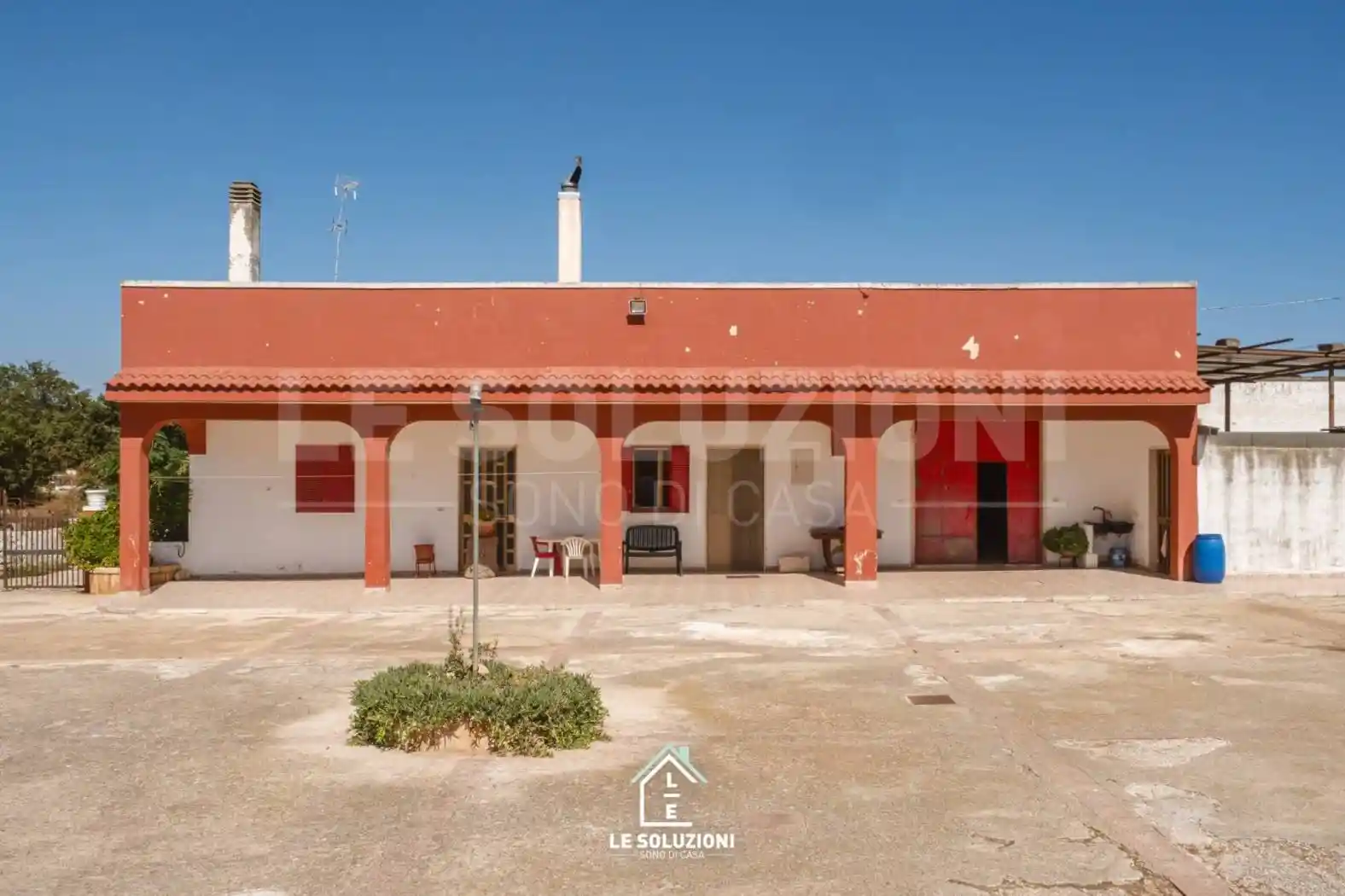 Rustico - Casale in vendita a Noci