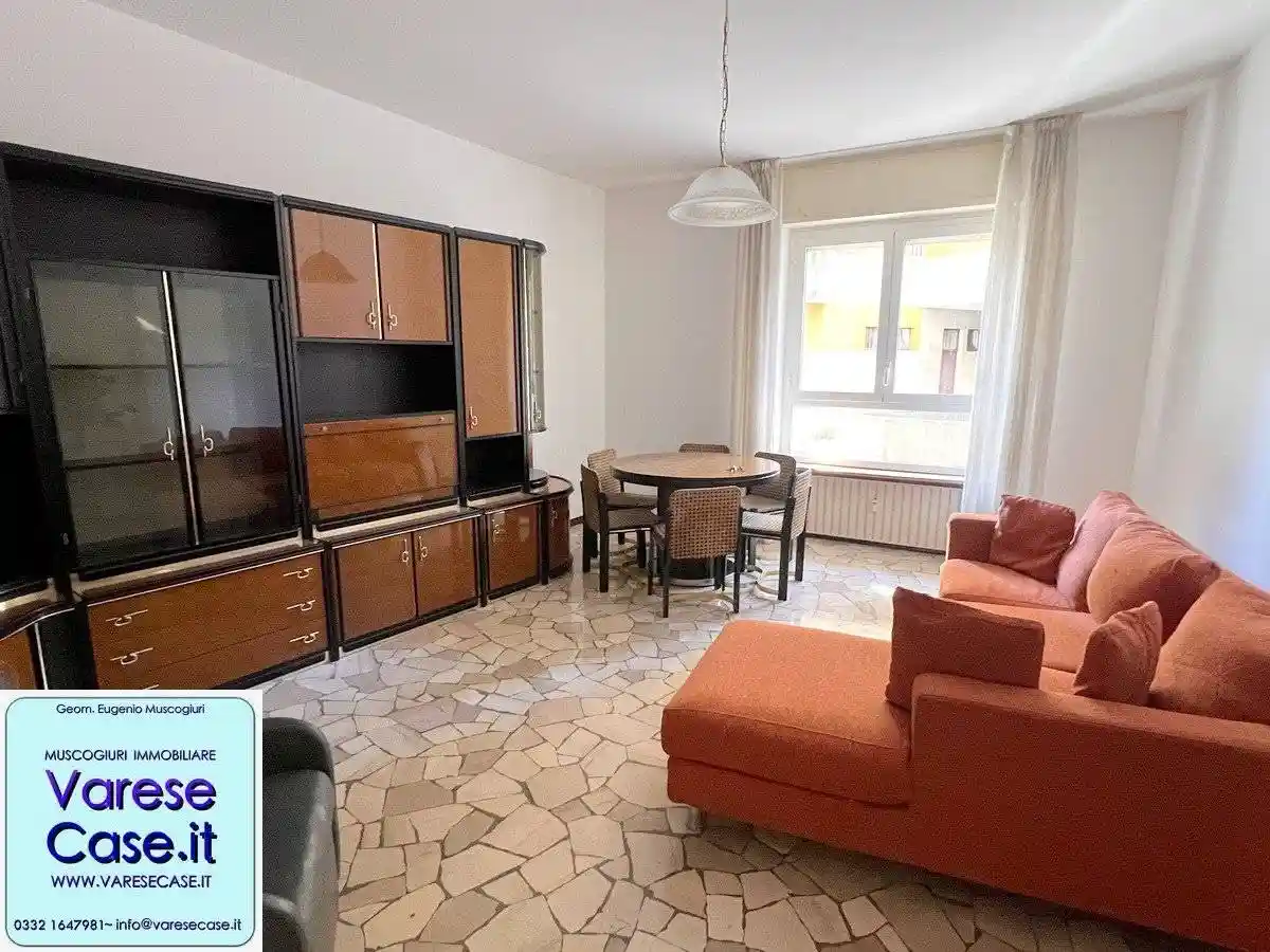 Appartamento in vendita a Varese