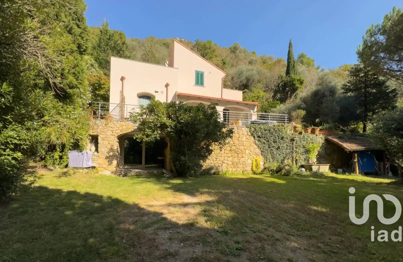 Villa in vendita a Finale Ligure
