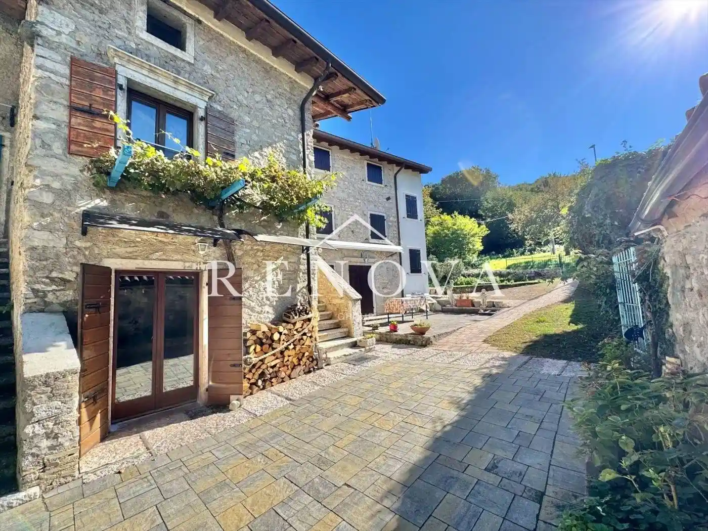 Rustico - Casale in vendita a Caprino Veronese