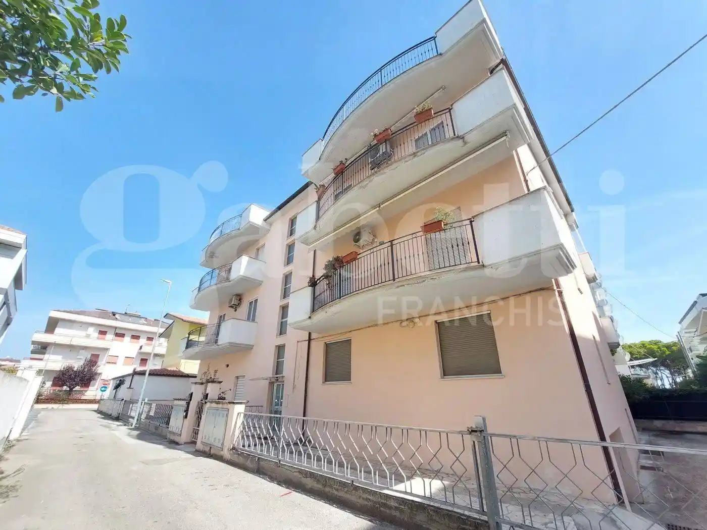 Quadrilocale via Liguria , 4, Lungomare Marconi, Alba Adriatica - foto 2