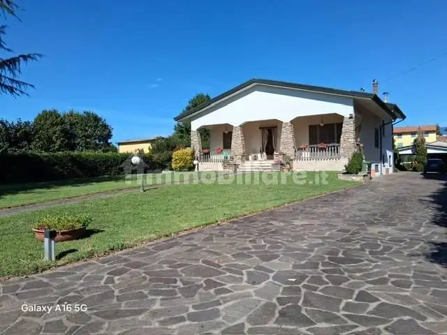 Villa in vendita a Capannori
