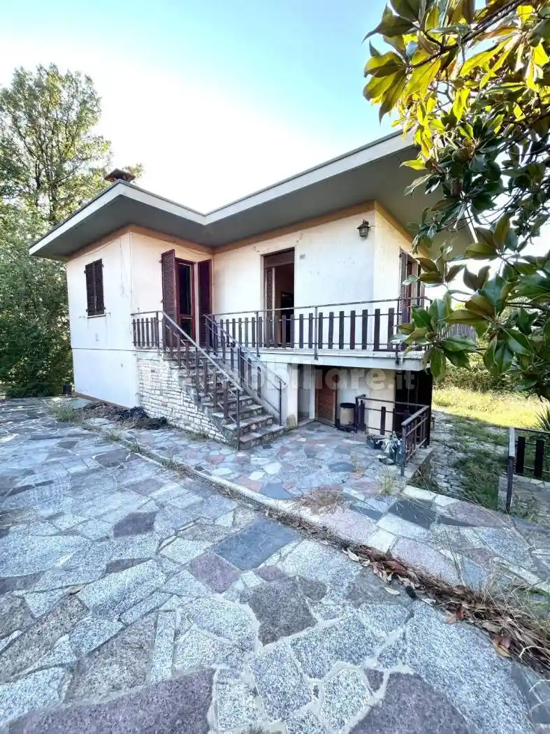 Villa in vendita a Castelnuovo Magra