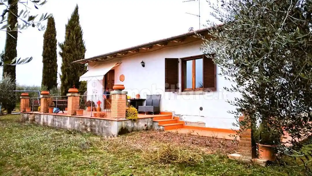 Villa in vendita a Marciano della Chiana