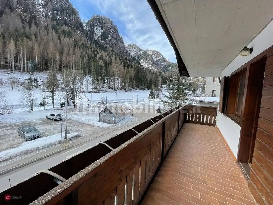 Palazzo - Edificio in vendita a Rocca Pietore