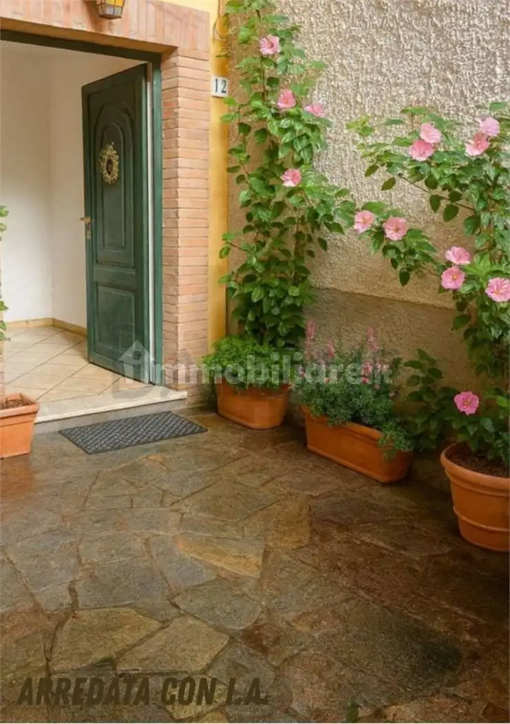 Appartamento in vendita a Montignoso