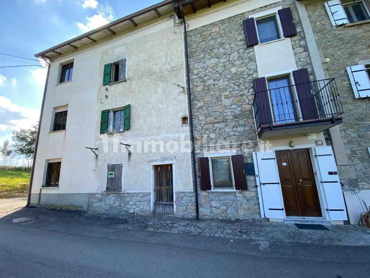 Terratetto plurifamiliare 300 m², da ristrutturare, Castelnovo Ne' Monti - foto 3