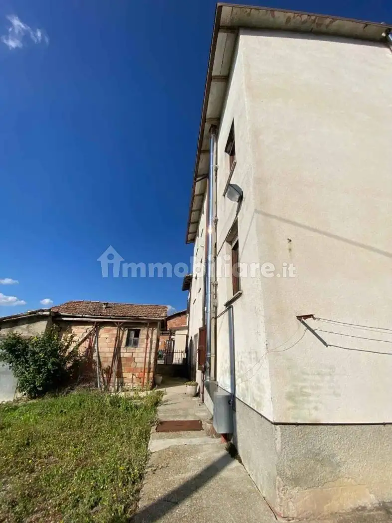 Terratetto plurifamiliare 300 m², da ristrutturare, Castelnovo Ne' Monti - foto 5