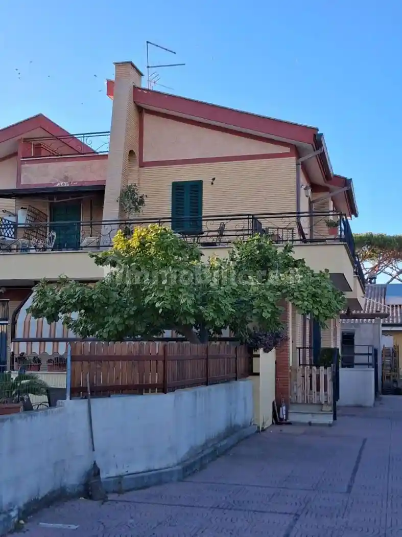 Appartamento in vendita a Ardea